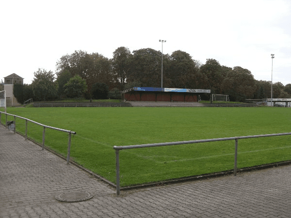 Nidda-Sportfeld, home stadium of Bad Vilbel